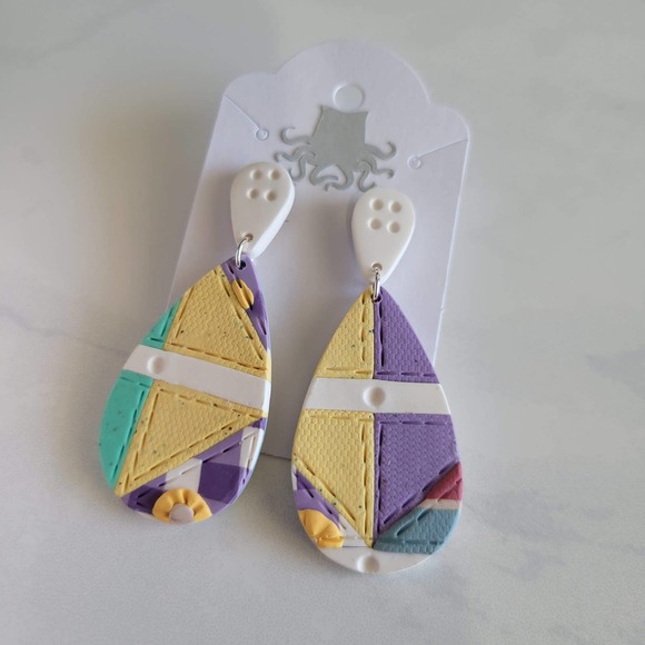 Patchwork Quilt Earrings Polymer Clay Teardrop - Picture 4 of 4